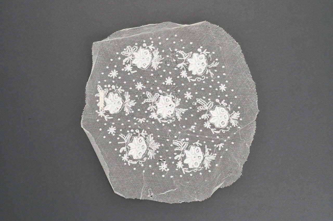 bonnet de fête gouline 1955.75.790 Photo Mucem