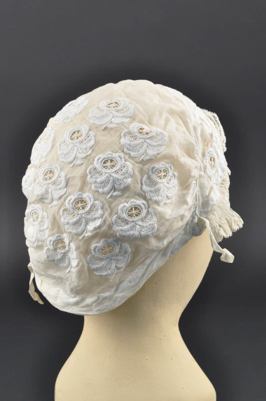 bonnet de fête gouline 1955.75.793 Photo Mucem