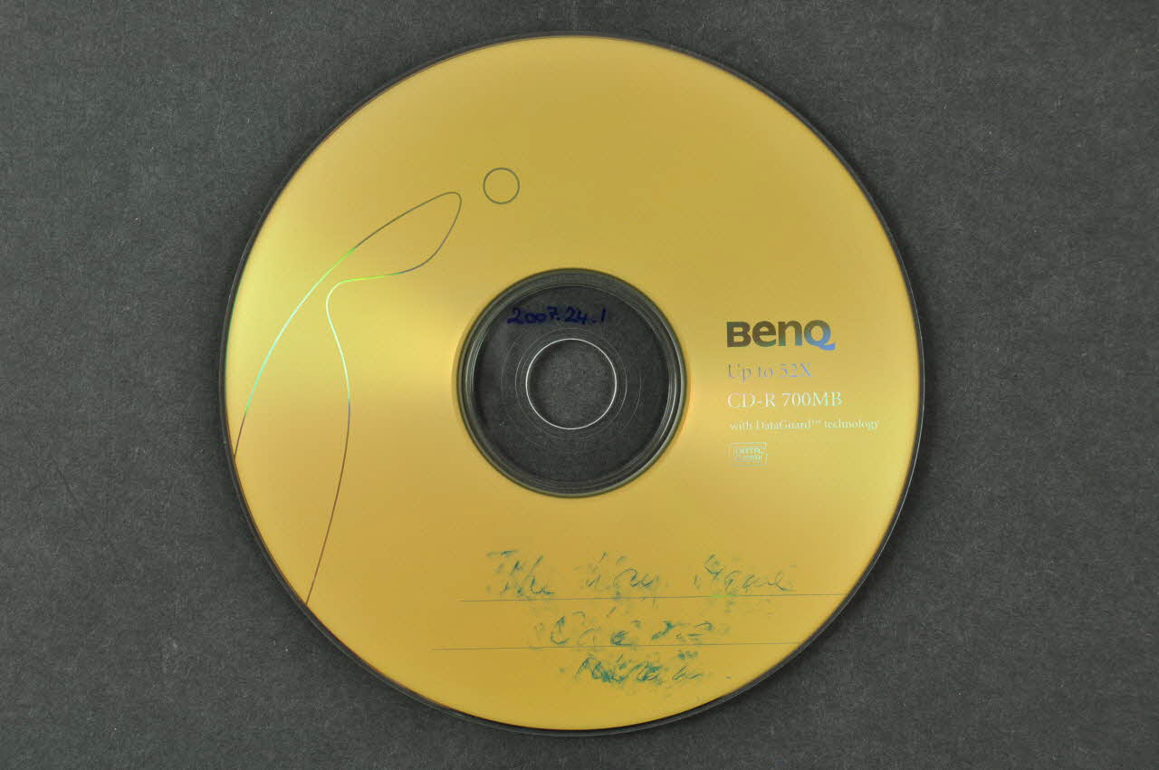 DVD The way Home (présentation de l'association, photos d'enfants vivant dans la rue) Ukraine 2005 2007.24.1 Photo Mucem