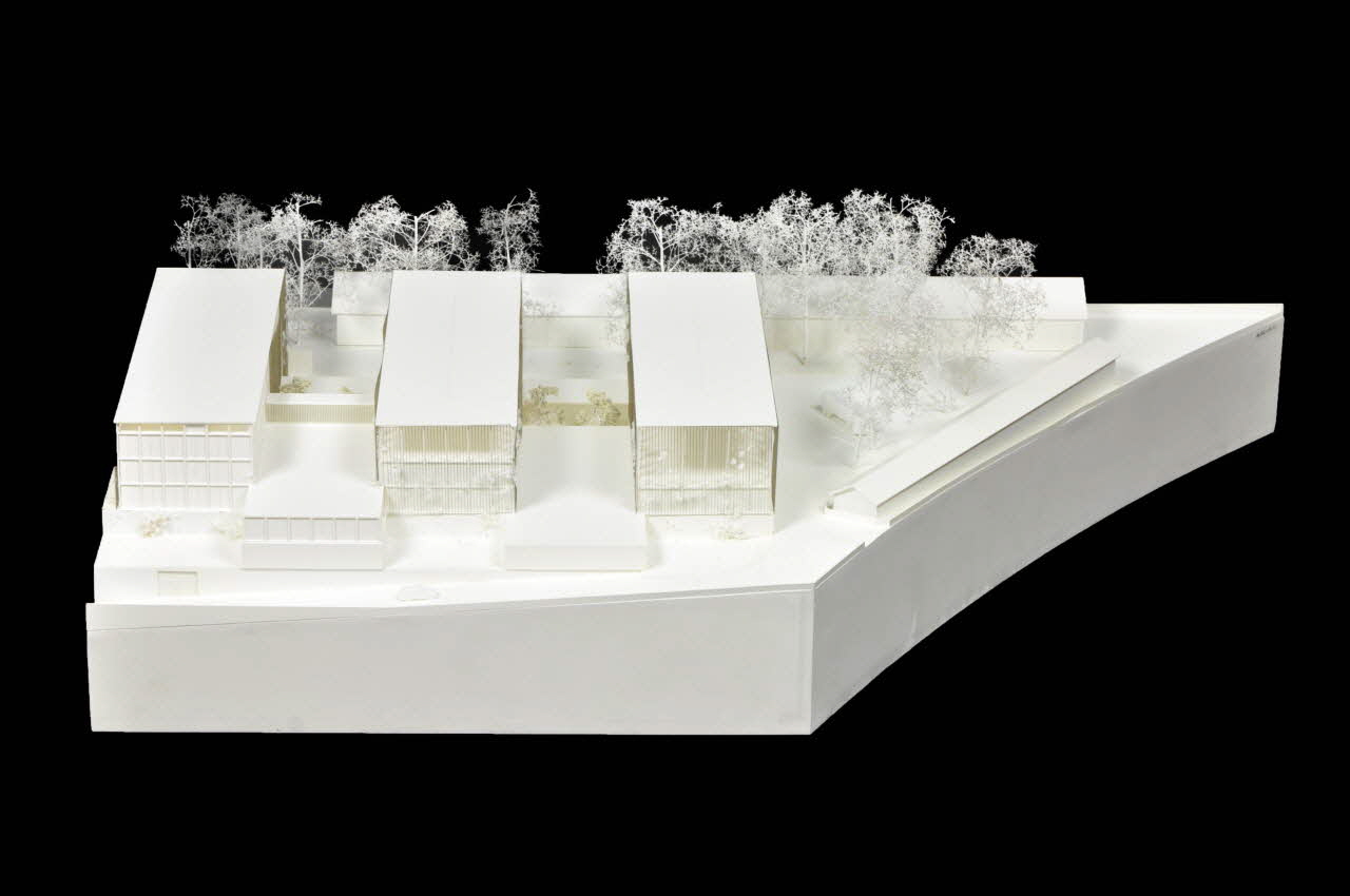 Bernard Desmoulin maquette d'architecture Maquette du concours d'architecture pour le Centre de Conservation du Mucem France 2004 2017.42.12.1.1-5 Photo Mucem