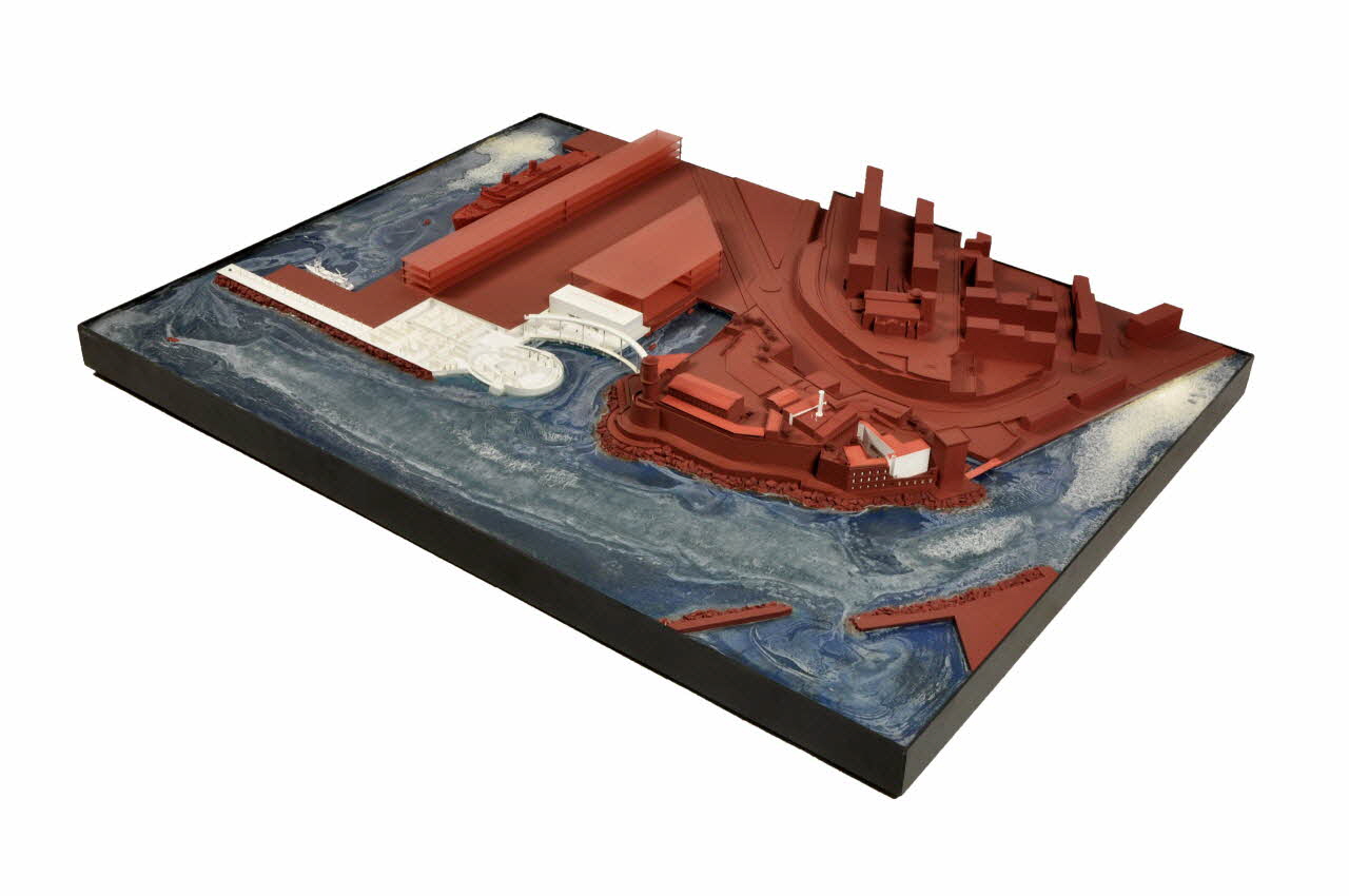 Andrea Bruno ; Sophie Jardin ; Laurent Mathoulin maquette d'architecture Maquette du projet d'architecture pour le Mucem J4 France 2002 2017.42.3.1-2 Photo Mucem