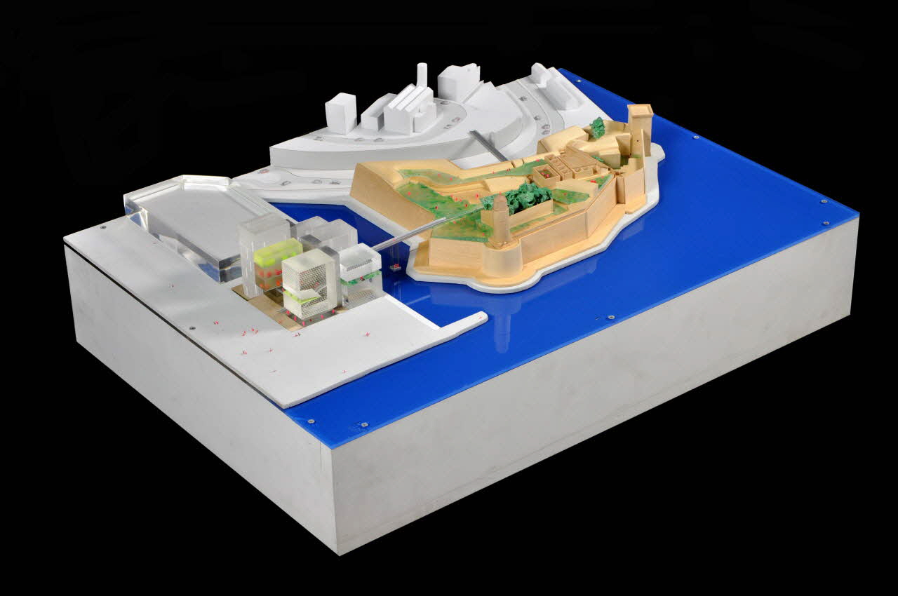 OMA ; Rem Koolhaas ; Julien Monfort maquette d'architecture Maquette du concours d'architecture pour le Mucem J4 France 2002 2017.42.9.1-2 Photo Mucem