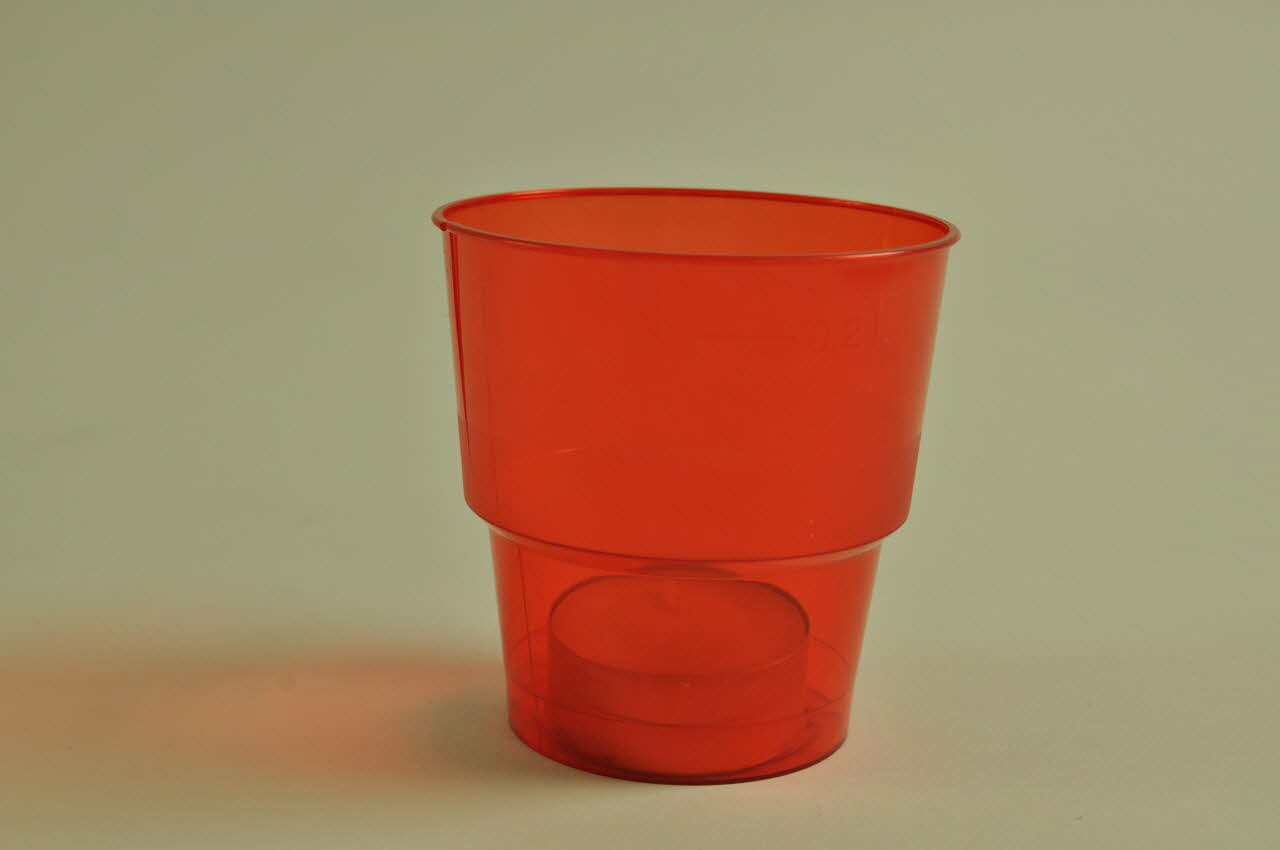 Croix Rouge Ukrainienne Et Interassociatif bougeoir Ukraine 2005 2007.32.12.1-2 Photo Mucem