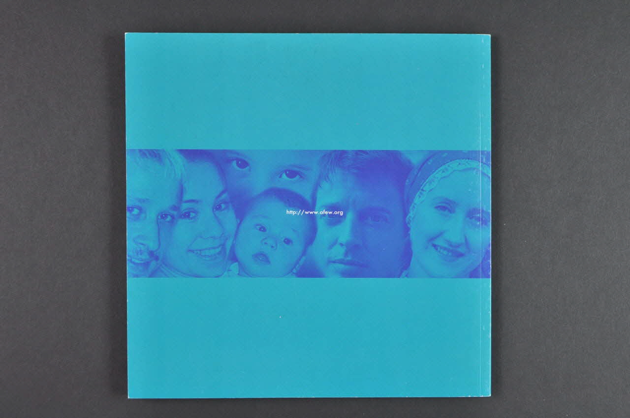 Aids Foundation East-West (AFEW) BROCHURE Annual report 2003 (Rapport annuel 2003) Ukraine 2004 2007.34.6 Photo Mucem