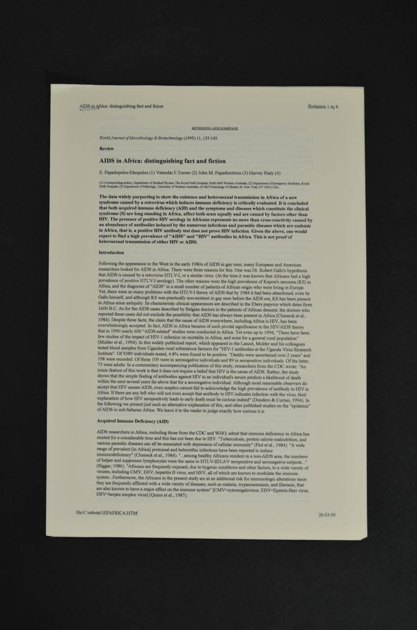 Tiré à part Dossier de présentations diverses à la 12ème conférence mondiale du sida, Genève, relatives à la mise en doute de l'existence du sida Ukraine 1998 2007.35.33.4 Photo Mucem