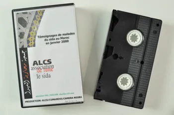 Association de Lutte Contre le Sida (ALCS) cassette vidéo "Paroles d'ombres avec petits mouvements de lumière / Témoignages de malades du sida au Maroc en janvier 2000" Maroc 2000/6 2007.36.40.2.1-2  Photo Mucem