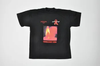 Tee shirt "Candlelight 2004 / Traduisons nos pensées en acte" International 2004 2007.72.21  Photo Mucem