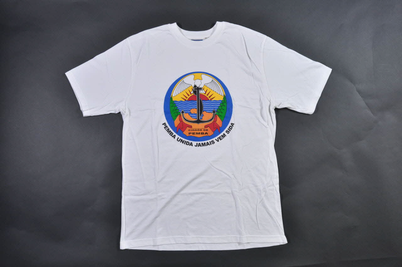 Tee shirt Pemba unie contre le sida 2007.72.26 Photo Mucem