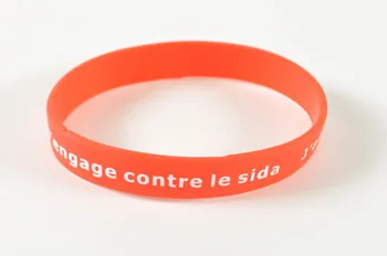 Communauté D'agglomération Sénart Val De Seine 6 bracelet "J'aime la vie, je la protège" France 2007 2007.73.1.1  Photo Mucem