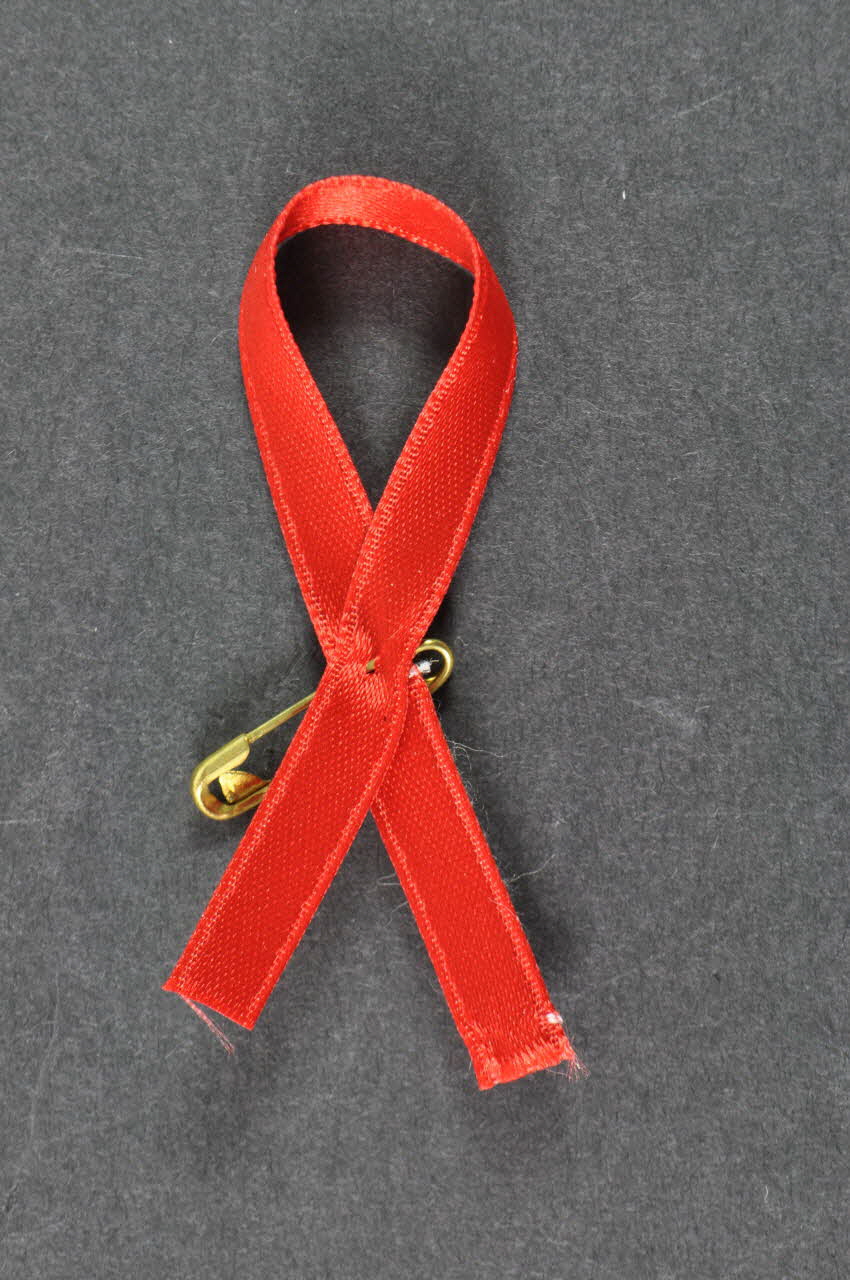 Communauté D'agglomération Sénart Val De Seine 6 RUBAN ROUGE "J'aime la vie, je la protège" France 2007 2007.73.1.2 Photo Mucem