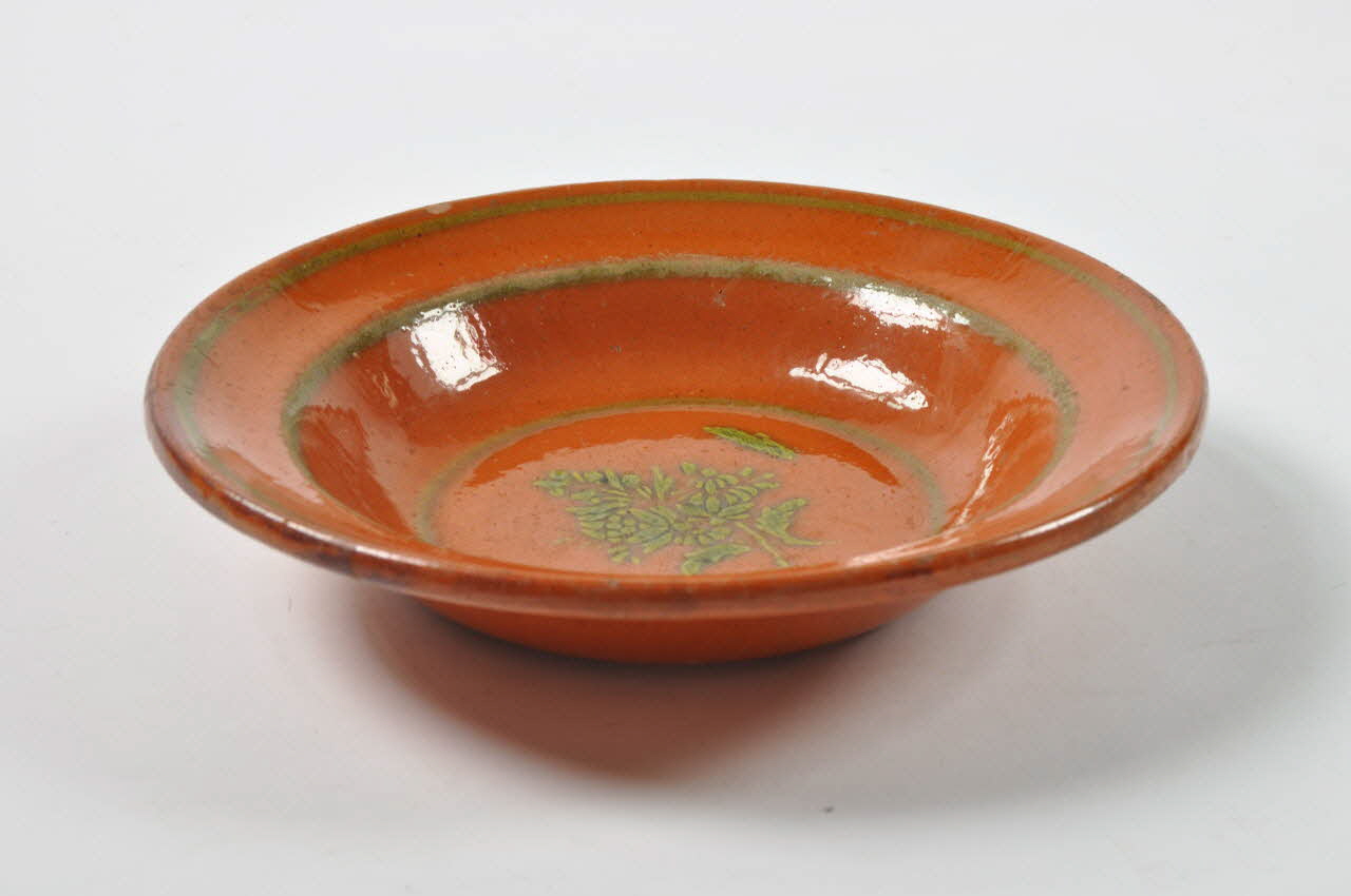 assiette creuse 1942.154.43 Photo Mucem