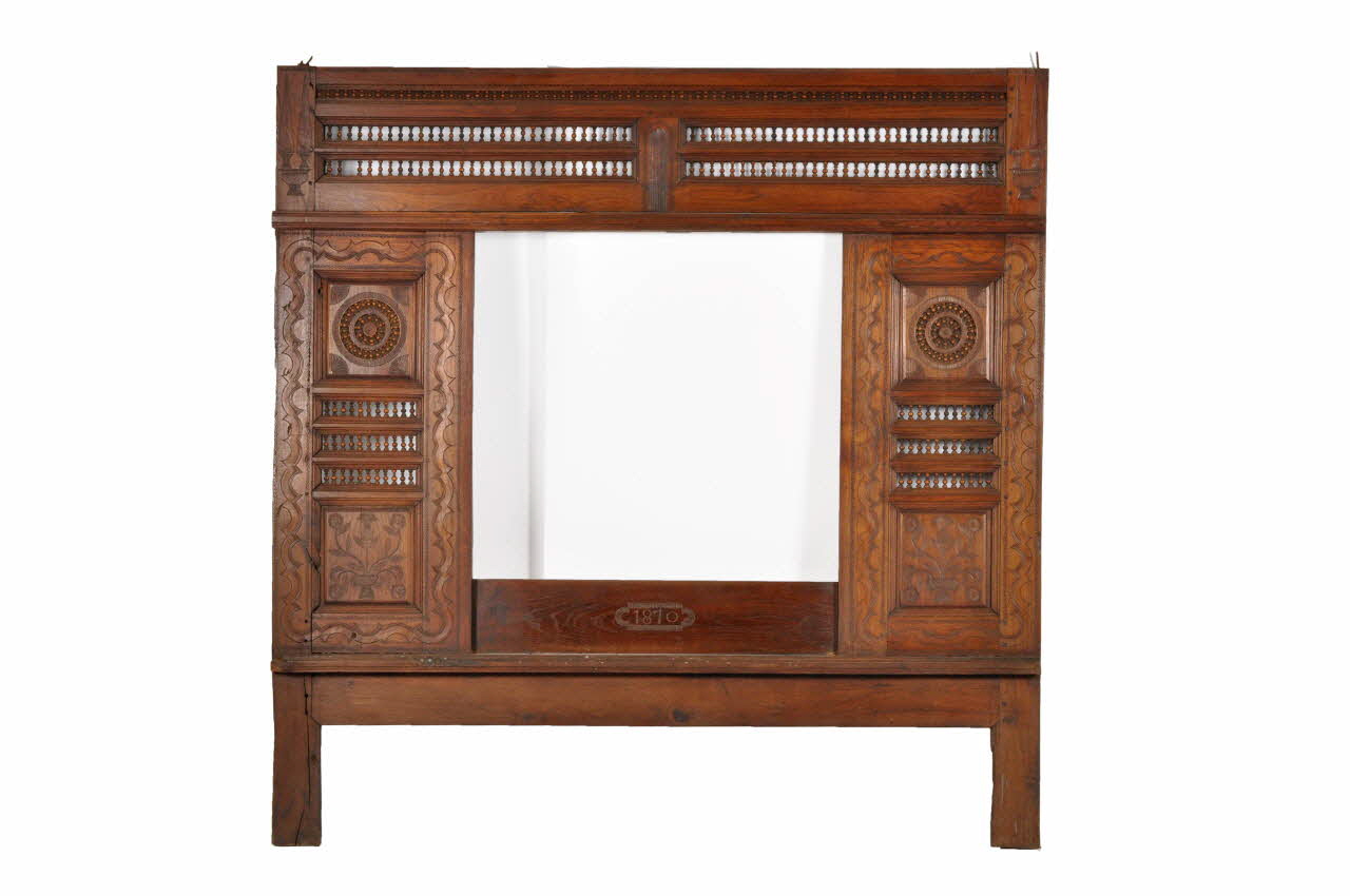 devant de lit clos 1870 1951.20.1.1 Photo Mucem