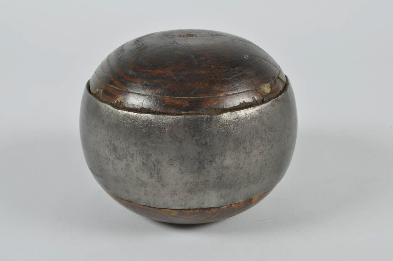 boule de fort 1957.5.1 Photo Mucem