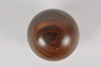 boule du jeu de quilles 1957.72.15 Photo Mucem