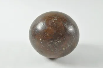boule du jeu de quilles 1957.72.43 Photo Mucem