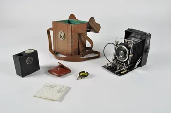 APPAREIL PHOTOGRAPHIQUE Île-de-France, France 1911-1928 1976.37.21.1-5 Photo Mucem