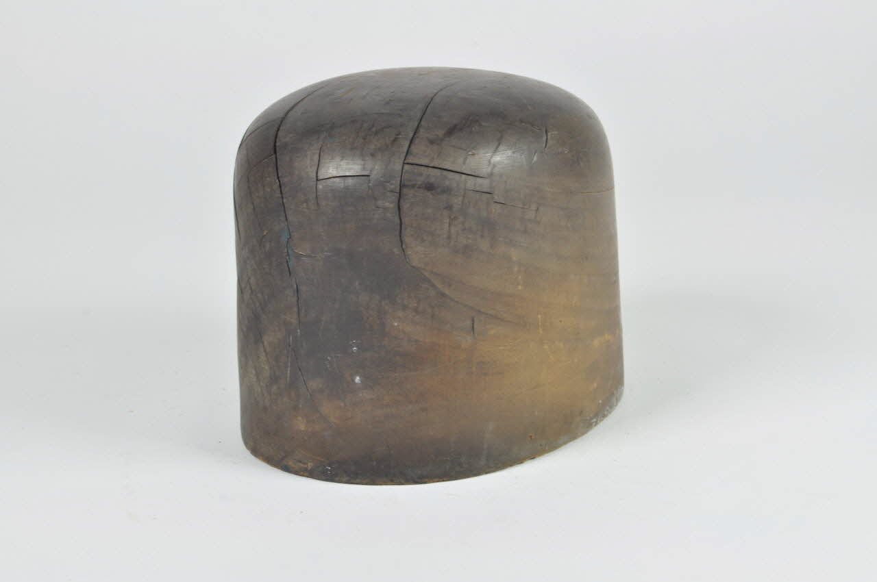 FORME A CHAPEAUX 1976.50.2 Photo Mucem
