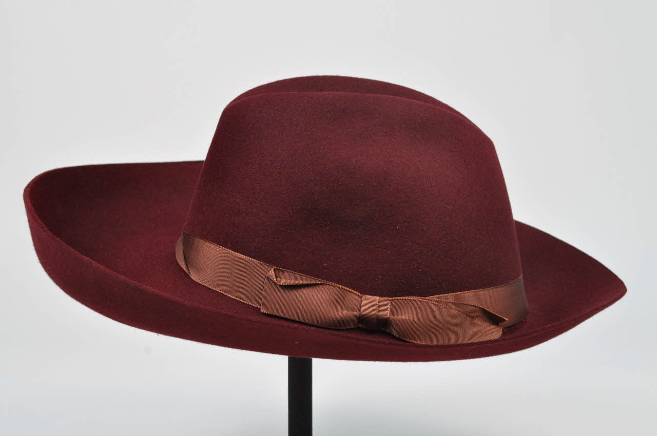 chapeau de femme 1976.51.47 Photo Mucem