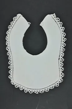 bavoir nourrisson 1976.72.36 Photo Mucem
