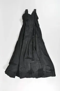 dessous de robe 1946 1976.82.2.2  Photo Mucem