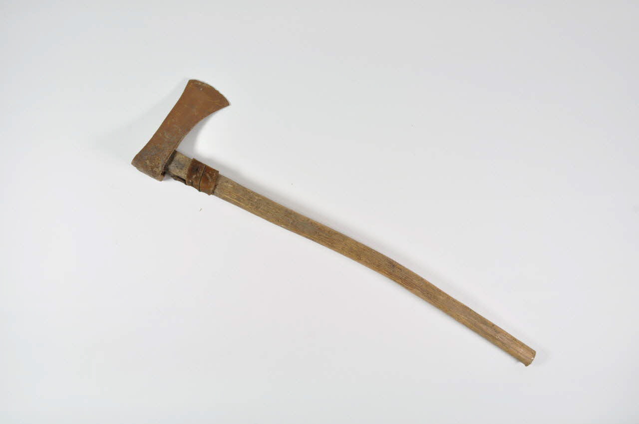 cognée 1920 1980.4.32 Photo Mucem