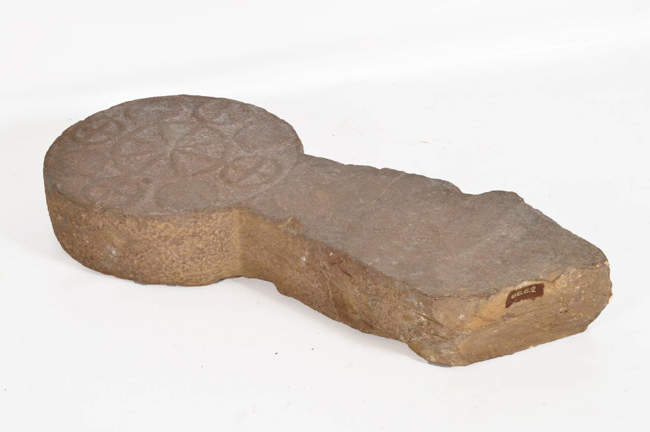 STELE DISCOIDALE 1886.6.2 Photo Mucem