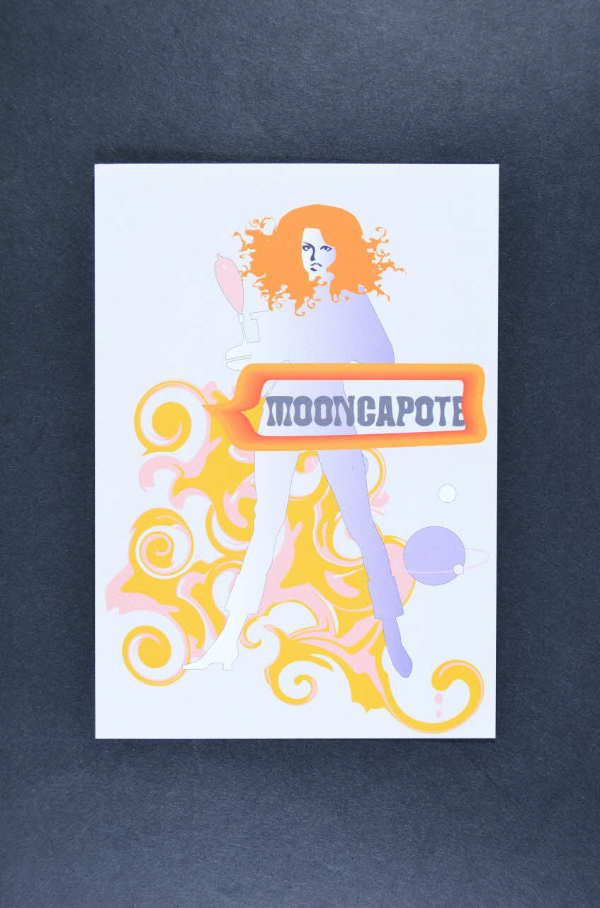 Association Actis carte postale "Moon capote" Rhône-Alpes, France 2007 2007.77.62 Photo Mucem