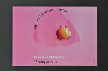 carte postale "Ne vous laissez pas brouiller. Préservatif féminin. Protégez-vous" France 2006 2007.80.10  Photo Mucem