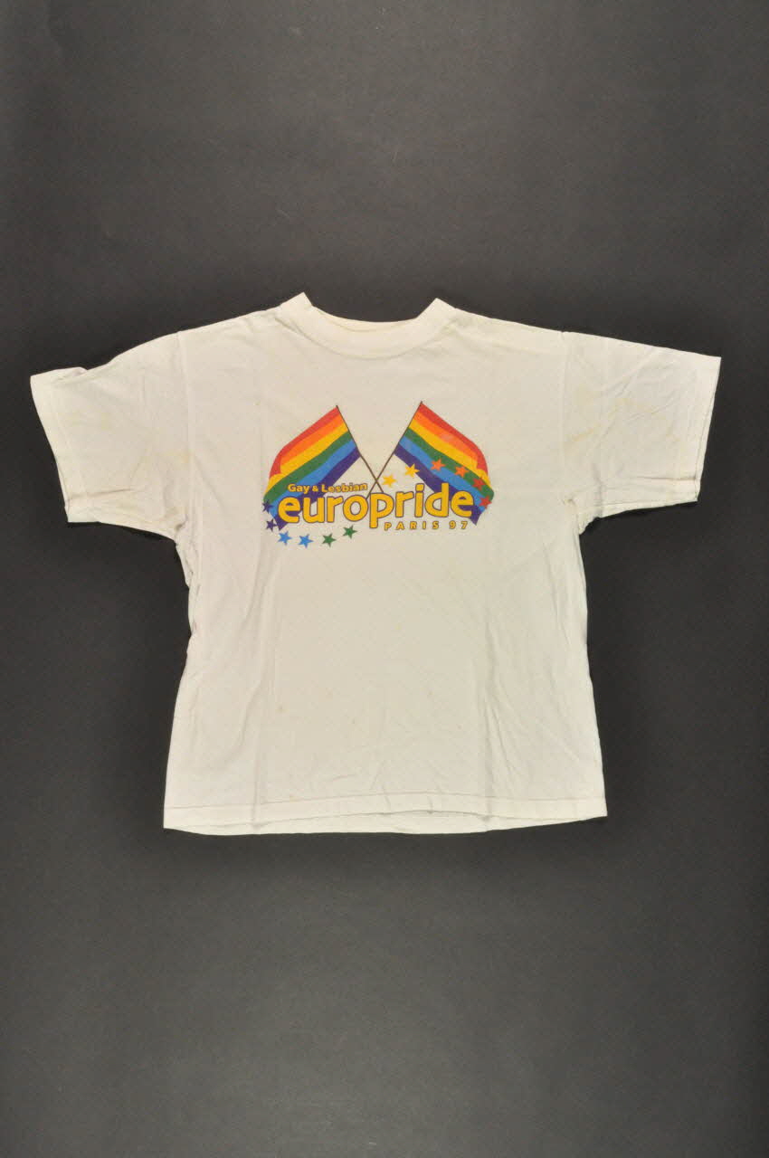 Gay & Lesbian Europride tee-shirt "Gay & Lesbian Europride Paris 97" France 1997 2007.80.20 Photo Mucem