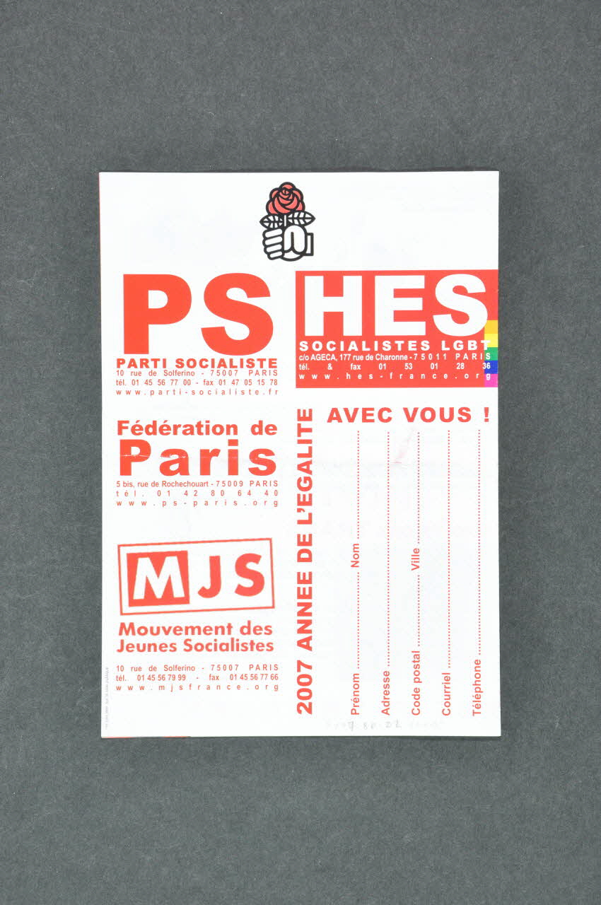 Parti Socialiste Dépliant "2007 Année de l'égalité. Pour les lesbiennes gays bi trans, les socialistes s'engagent" France 2006 2007.80.22 Photo Mucem