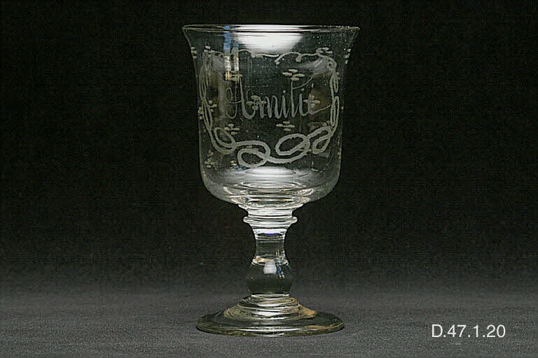 verre de mariage 1938.24.1 Photo