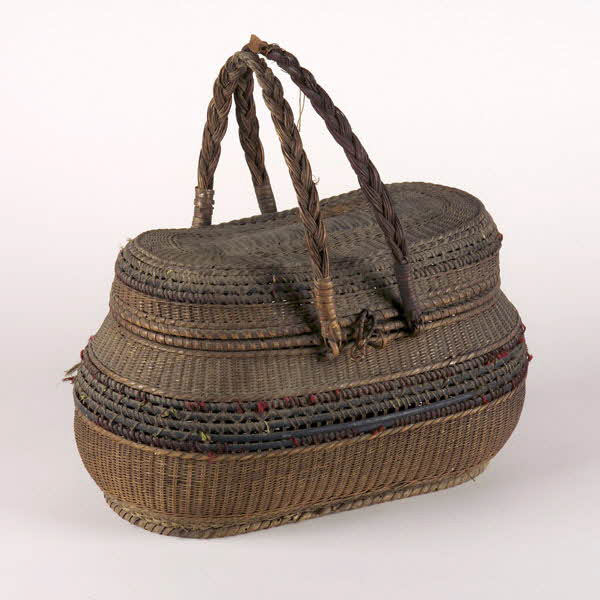 PANIER A DRAGEES France 1860 1946.10.102 Photo