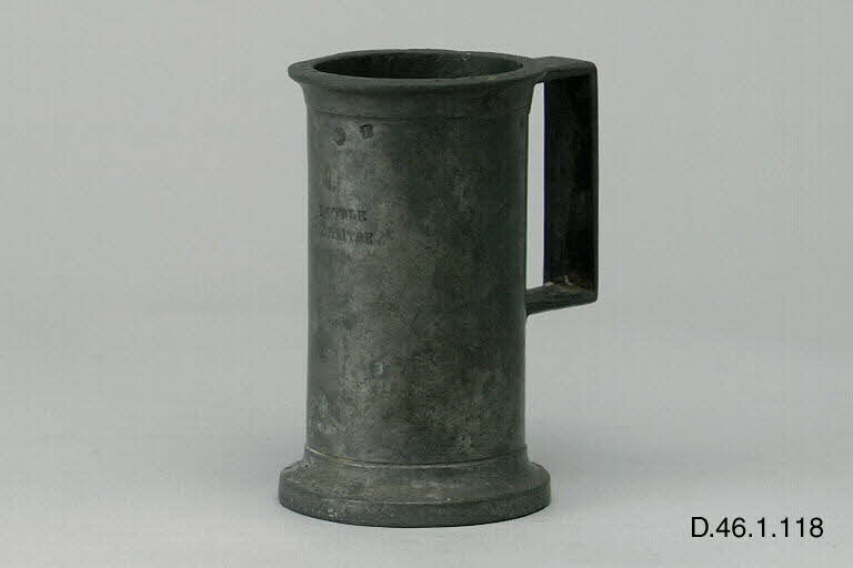 MESURE A EAU DE VIE Bourgogne, France 1900 1946.10.118 Photo