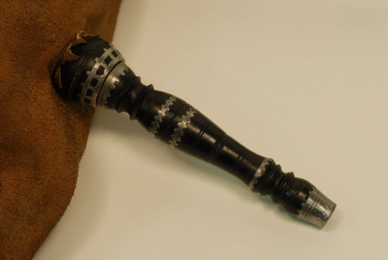 Yann Douirin cornemuse biniou kozh Bretagne, France 1946 1946.113.1.1-8 Photo