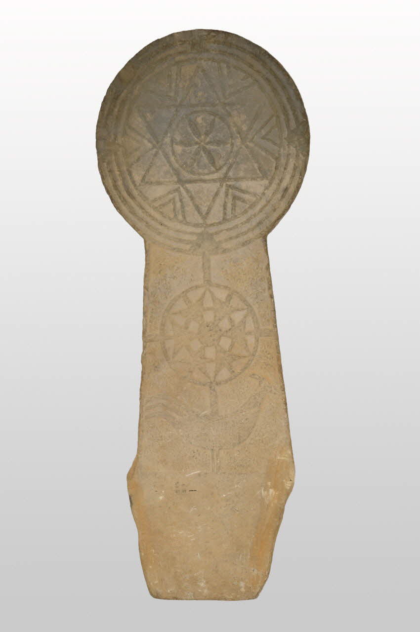 STELE DISCOIDALE 1956.102.1 Photo Mucem