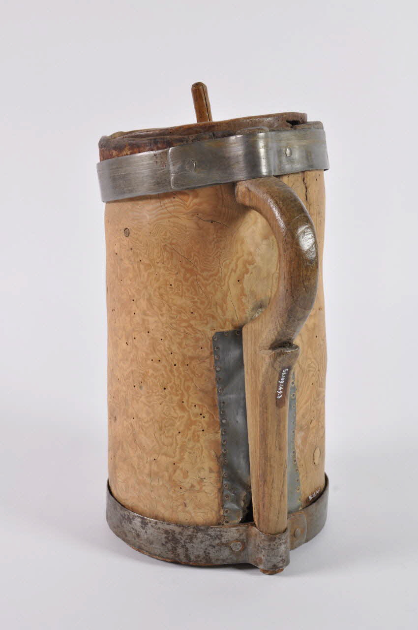 pot à lait 1956.109.149.1-2 Photo Mucem