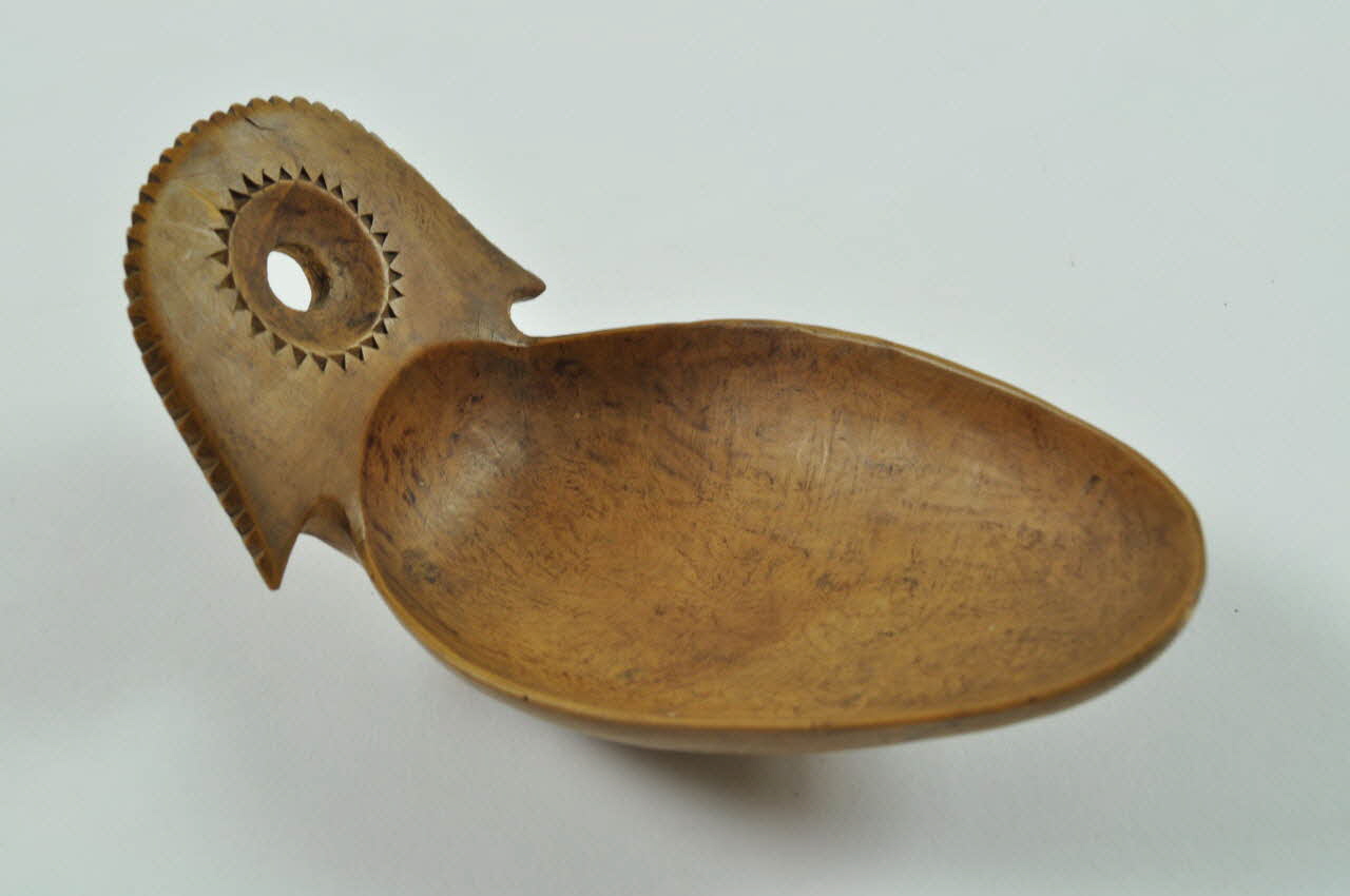 cuiller à écrémer Cuilherou, Cuiller à écrémer, cuilhes Midi-Pyrénées, France 1956 1956.109.159 Photo Mucem