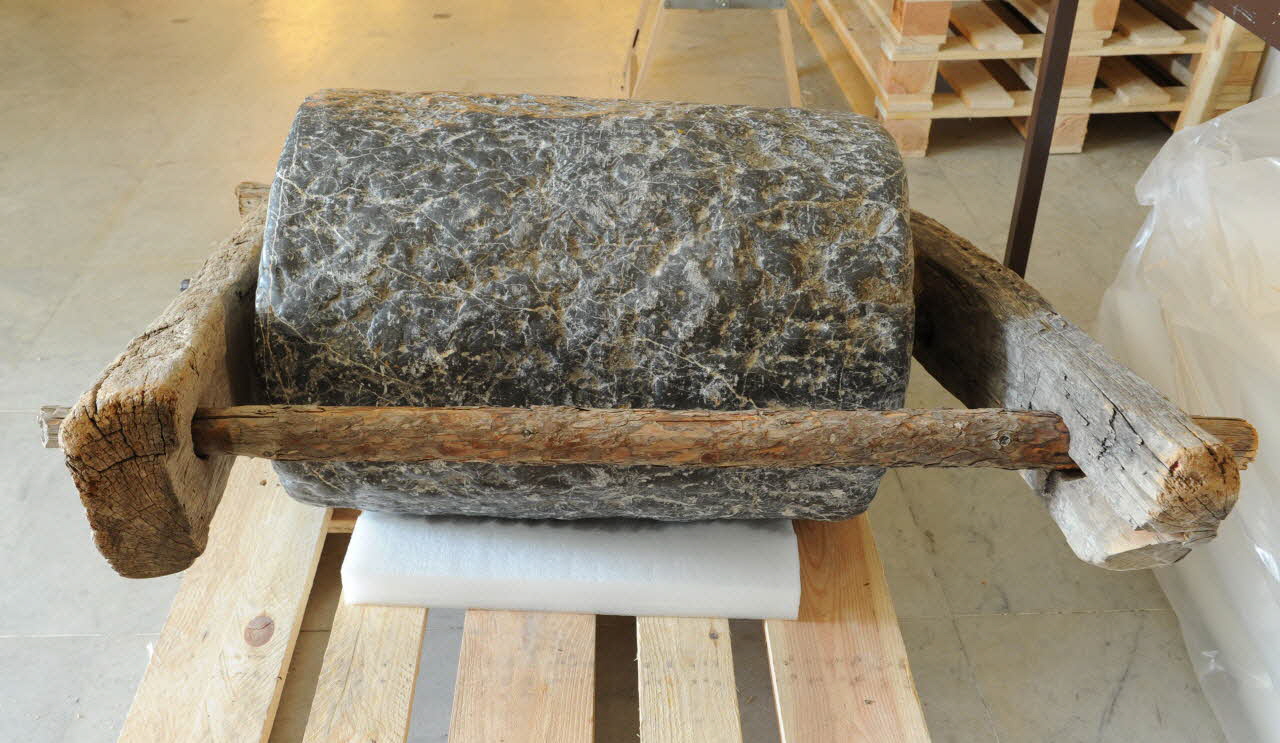 MATERIEL POUR REPIQUAGE 1971.27.1.1  Photo