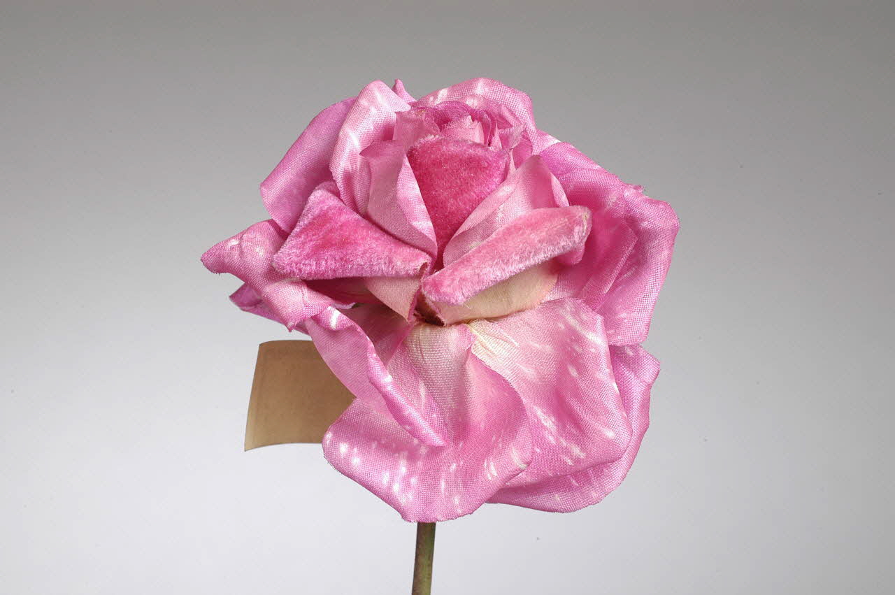 fleur artificielle 1972.150.945.298.1-3  Photo