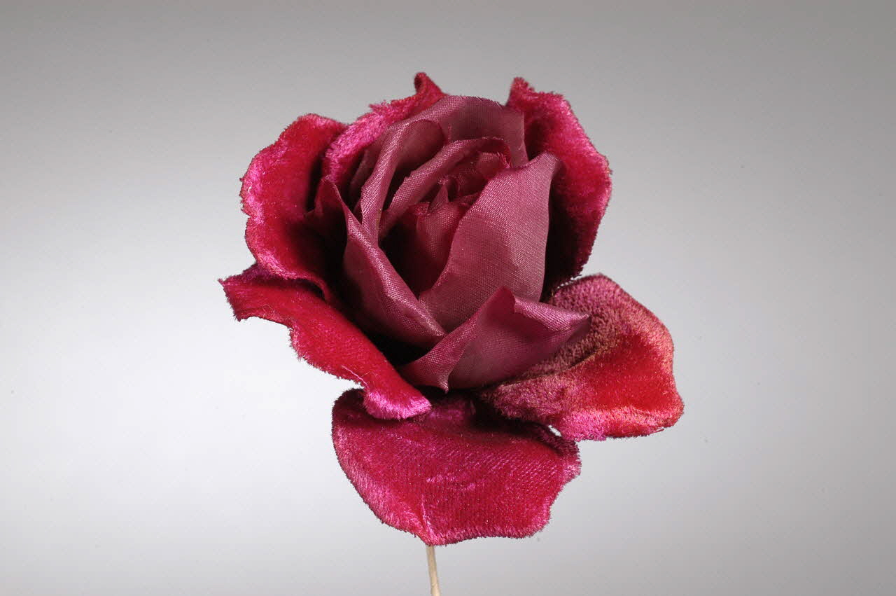 fleur artificielle 1972.150.945.317  Photo