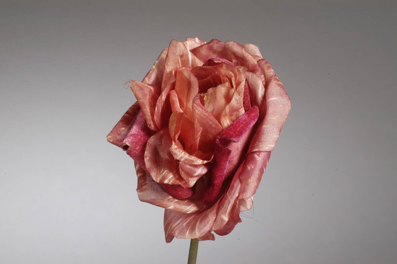 fleur artificielle 1972.150.945.330 Photo