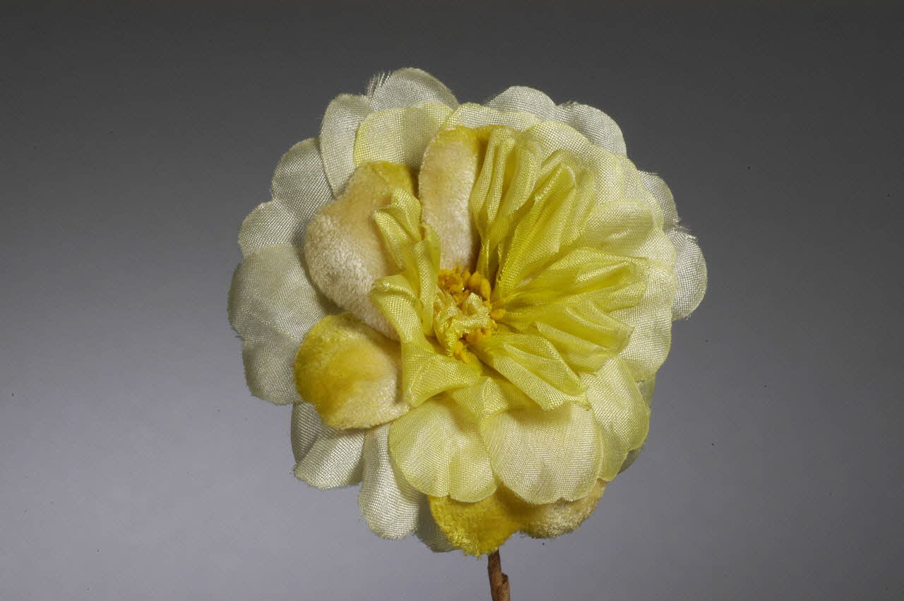 fleur artificielle 1972.150.945.436 Photo