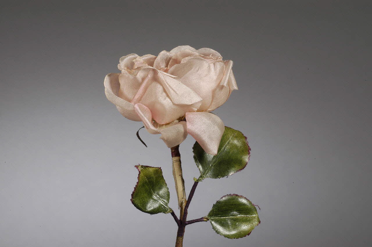 fleur artificielle 1972.150.945.437 Photo