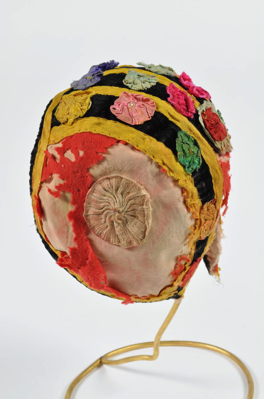 bonnet d'enfant 1956.110.11 Photo Mucem