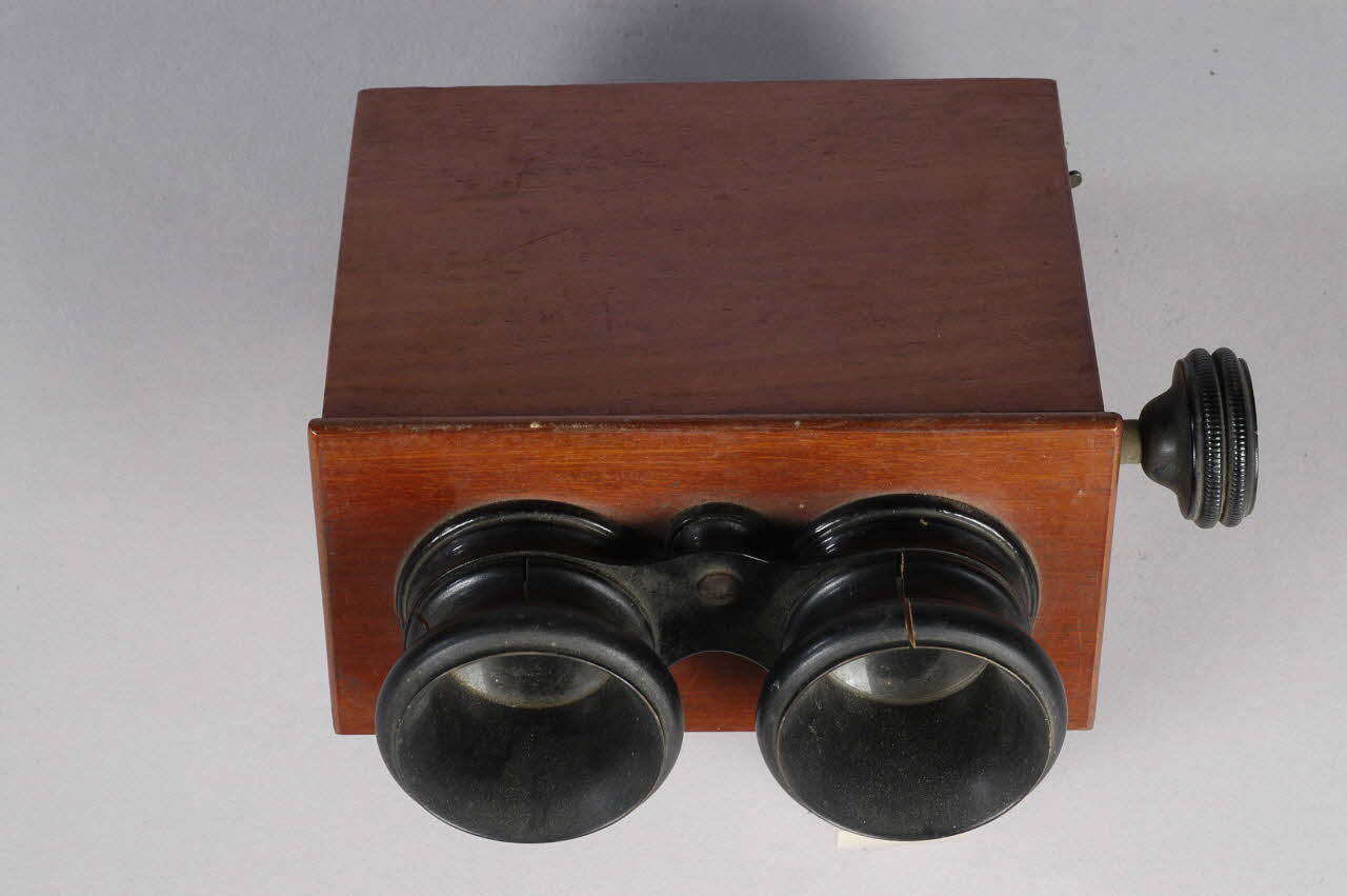 STEREOSCOPE 1996.34.21 Photo