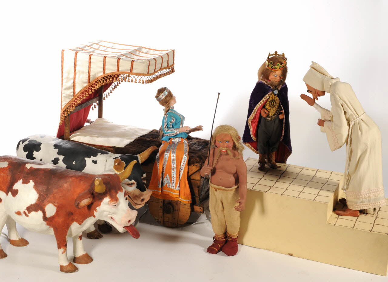 Gaston Decamps automate Dagobert 1er, IIe roi de France, règne de 628 à 638 Île-de-France, France 1937 2001.14.1 Photo