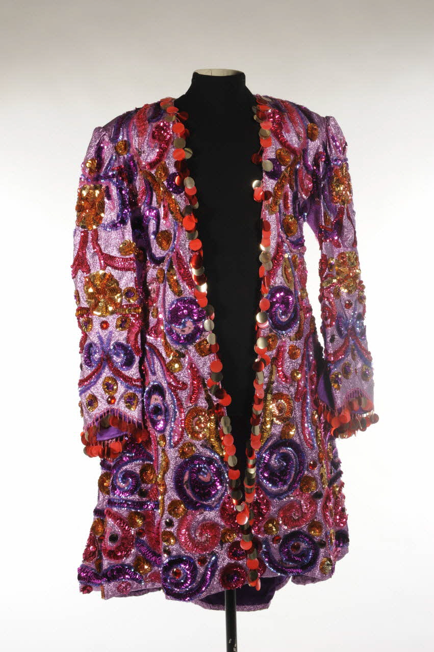 Jean-Louis Conte manteau de scène France 1950-1970 2002.99.3.1 Photo Mucem/Christophe Fouin