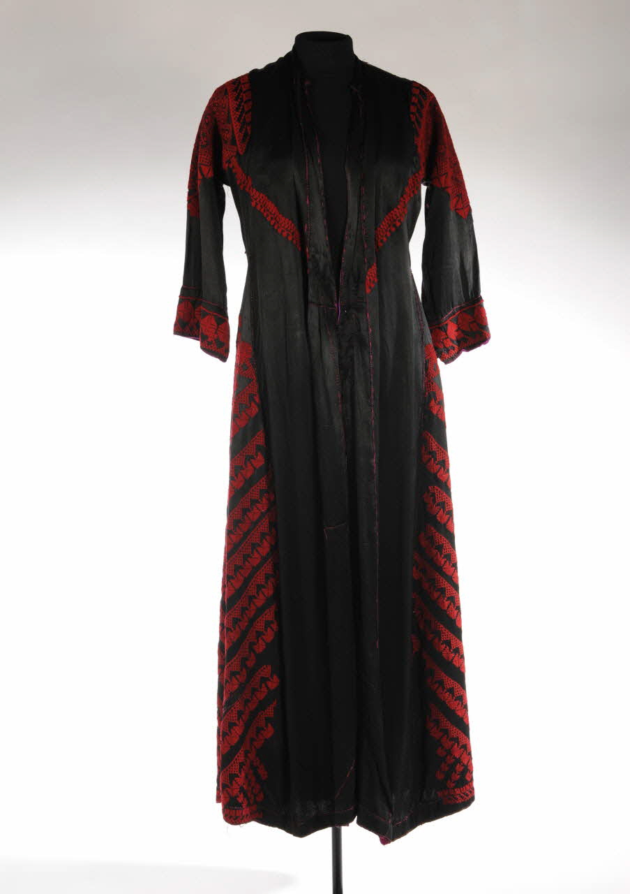 robe Thawb 2004.83.1 Photo