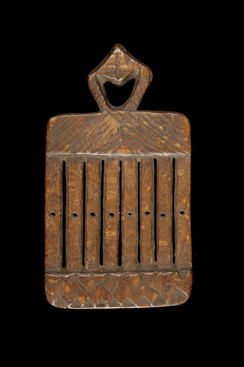 passette à rubans Auvergne, France 1884 1884.1.18 Photo