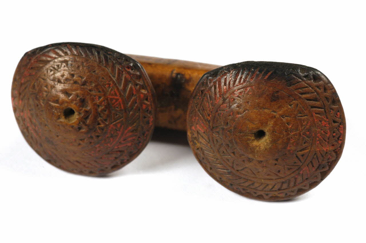 bouton double Bretagne, France 1830 1888.1.27 Photo